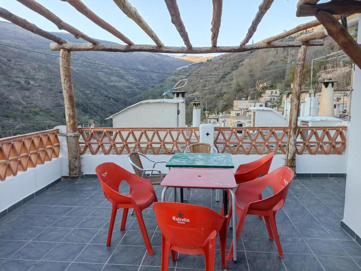 Casa Los Trillizos Pampaneira Extérieur photo